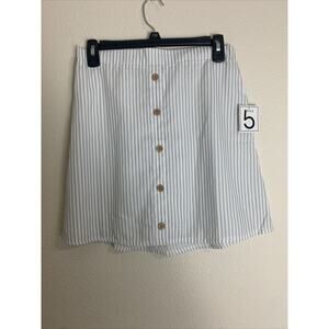 Style 5 Striped Grey & White Mini Skirt Size Medium NWT